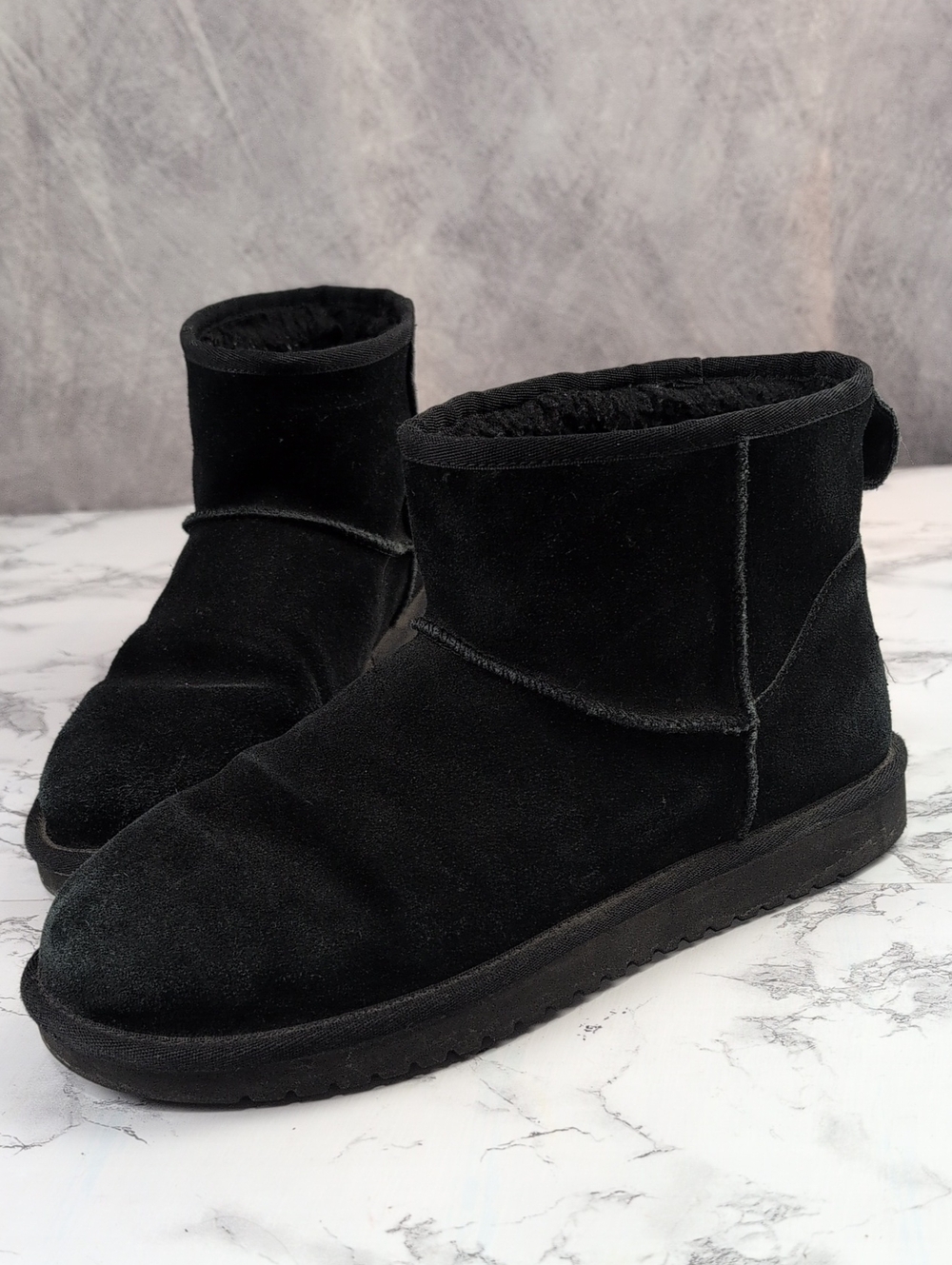 Koolaburra by UGG Koola Mini Boots in Black - Women’s Size 10